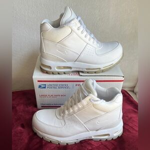 Nike Air Max Goadome ACG, White Leather, Size 9
